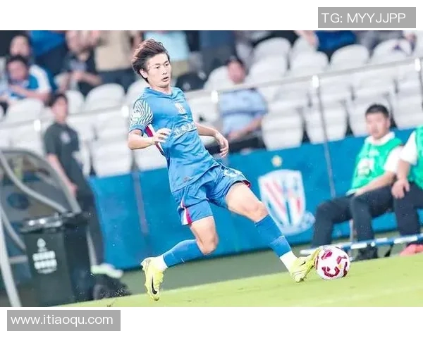 全球足球球星身型排名揭晓 谁的体型最具优势引发热议