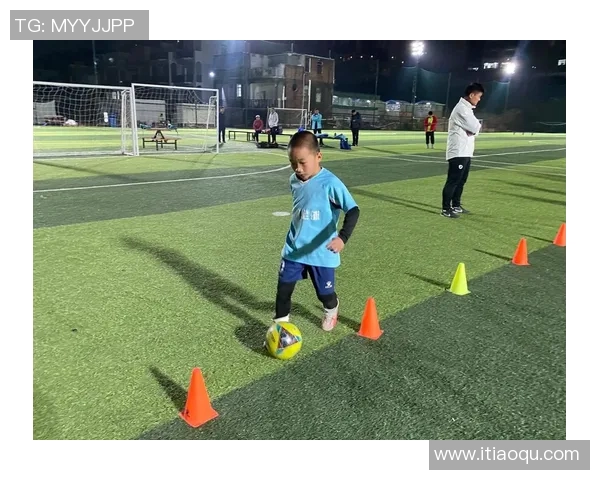 球星花式动作足球：掌握技巧与创意，演绎场上炫酷魅力