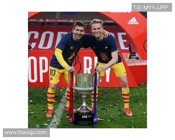 荷兰足球名将尼格尔德容的职业生涯与场内外成就回顾 荷兰足球名将尼格尔德容的职业生涯与场内外成就回顾